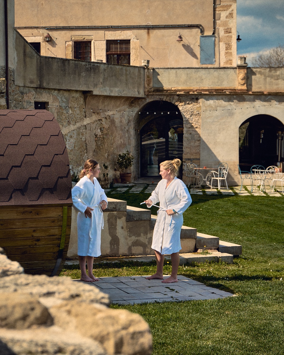 Barrel sauna in the gardens