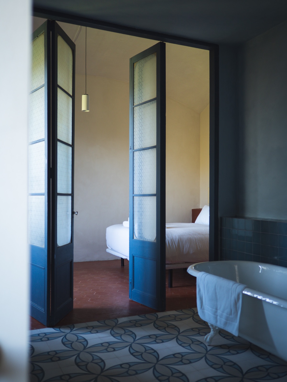 Blue Room stone bathroom detail