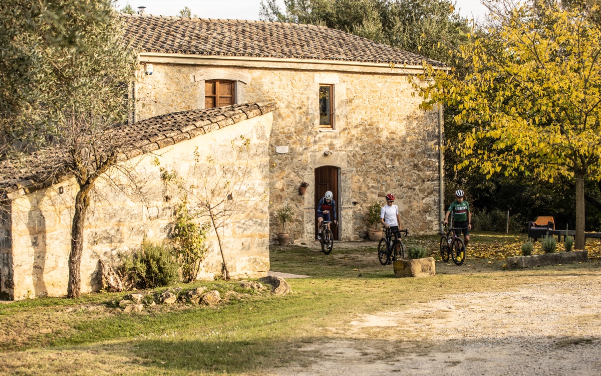 Can Benet villa exterior